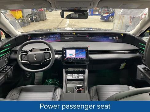 New 2026 Lincoln Nautilus Reserve AWD/4WD image 39