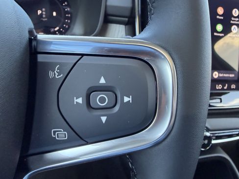 New 2026 Volvo XC40 B5 Core AWD/4WD image 29