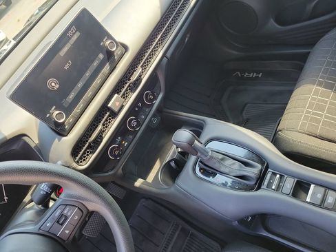 Used 2024 Honda HR-V LX image 34