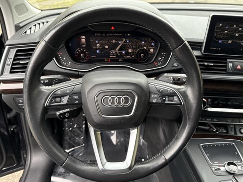 Used 2019 Audi Q5 2.0T Premium Plus w/ Premium Plus Package image 37