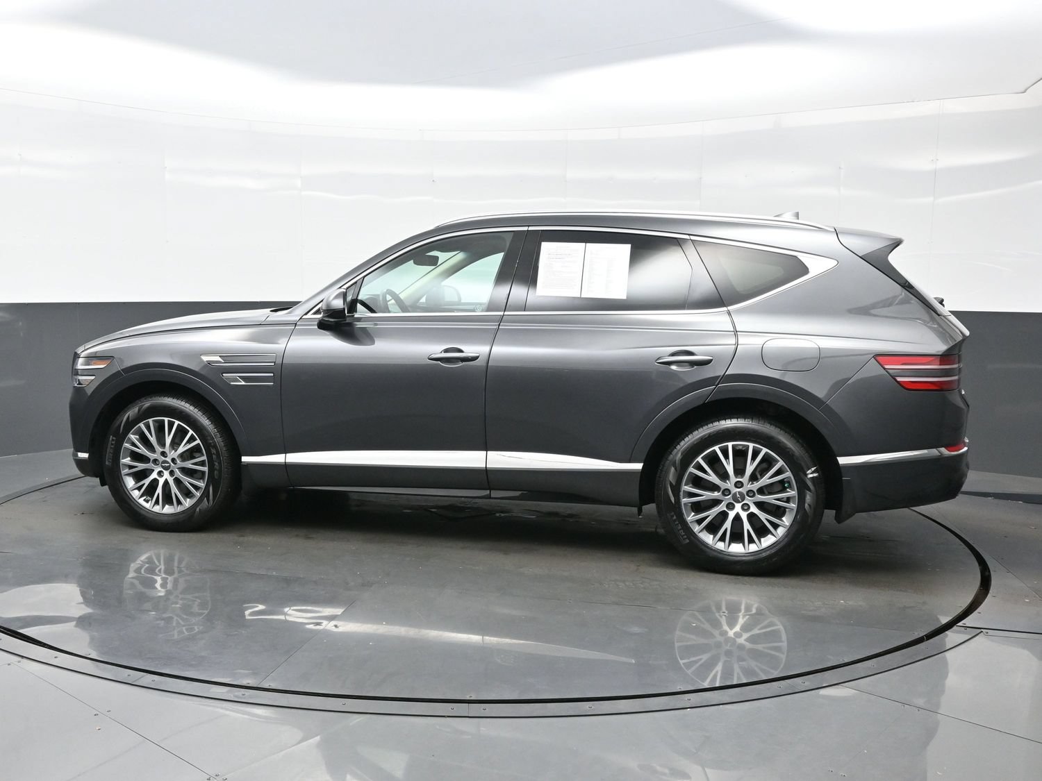 Used 2021 Genesis GV80 2.5T AWD/4WD image 3