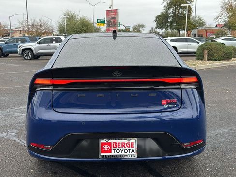 Used 2025 Toyota Prius XLE image 5