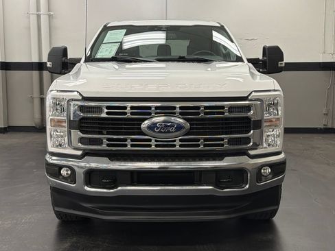 Used 2023 Ford F250 XLT AWD/4WD image 4