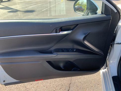 Used 2023 Toyota Camry SE w/ Convenience Package FWD image 12
