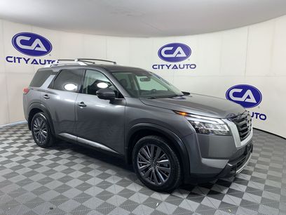 Used 2023 Nissan Pathfinder SL w/ SL Premium Package