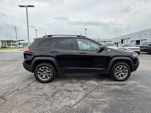 Used 2022 Jeep Cherokee Trailhawk w/ Trailer Tow Group AWD/4WD image 9