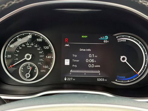 Used 2024 Genesis G80 image 24