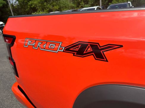 Certified 2025 Nissan Frontier PRO-4X w/ Pro Premium Package AWD/4WD image 19