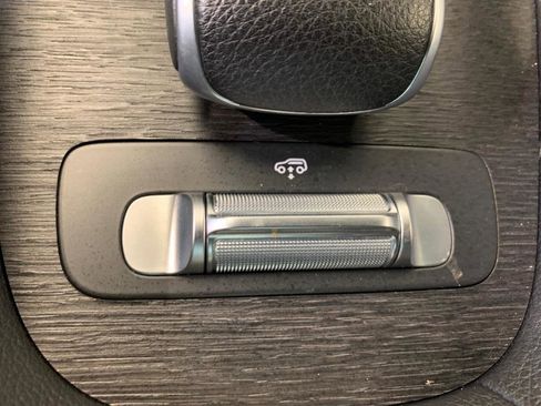 Used 2022 Mercedes-Benz GLS 450 4MATIC image 50