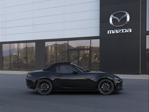 New 2026 MAZDA MX-5 Miata Club w/ Interior Package RWD image 6