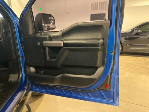 Used 2015 Ford F150 XLT w/ Equipment Group 302A Luxury image 38