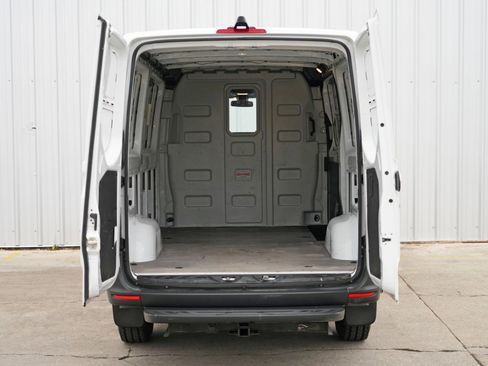 Used 2021 Mercedes-Benz Sprinter 2500 w/ Driver Convenience Package image 9