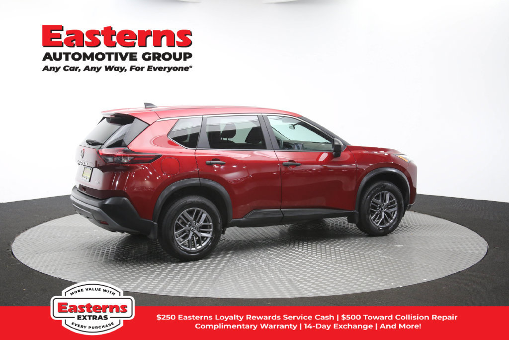 Used 2023 Nissan Rogue S AWD/4WD image 44