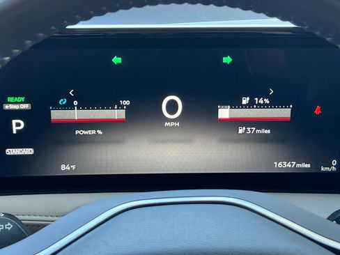 Used 2023 Nissan Ariya EVOLVE+ image 25