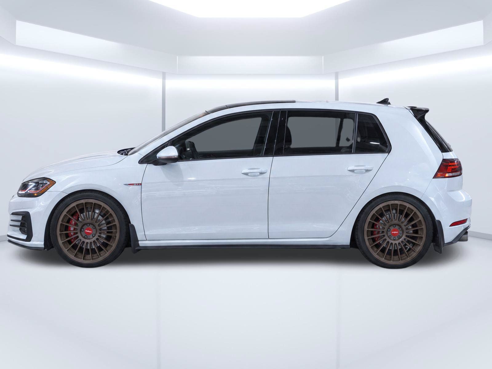 Used 2018 Volkswagen GTI SE FWD image 6