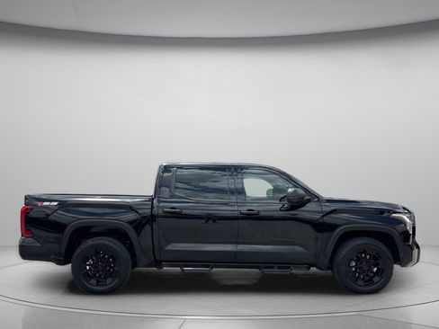 Used 2022 Toyota Tundra SR5 RWD image 2