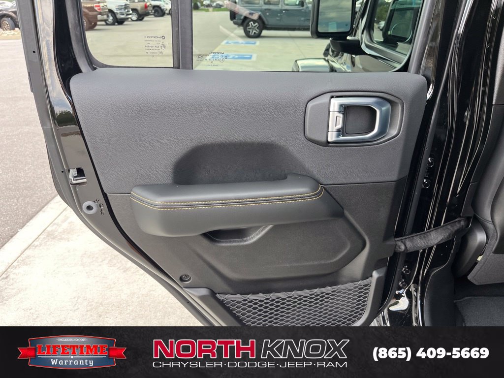 New 2027 Jeep Wrangler Unlimited Sahara AWD/4WD image 20