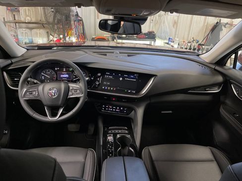 Used 2023 Buick Envision Essence AWD/4WD image 18