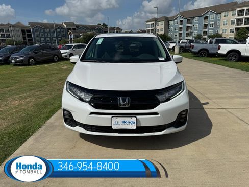 New 2026 Honda Odyssey Touring image 2