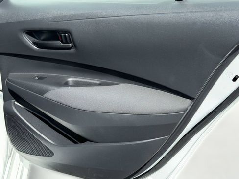 Used 2023 Toyota Corolla LE FWD image 32