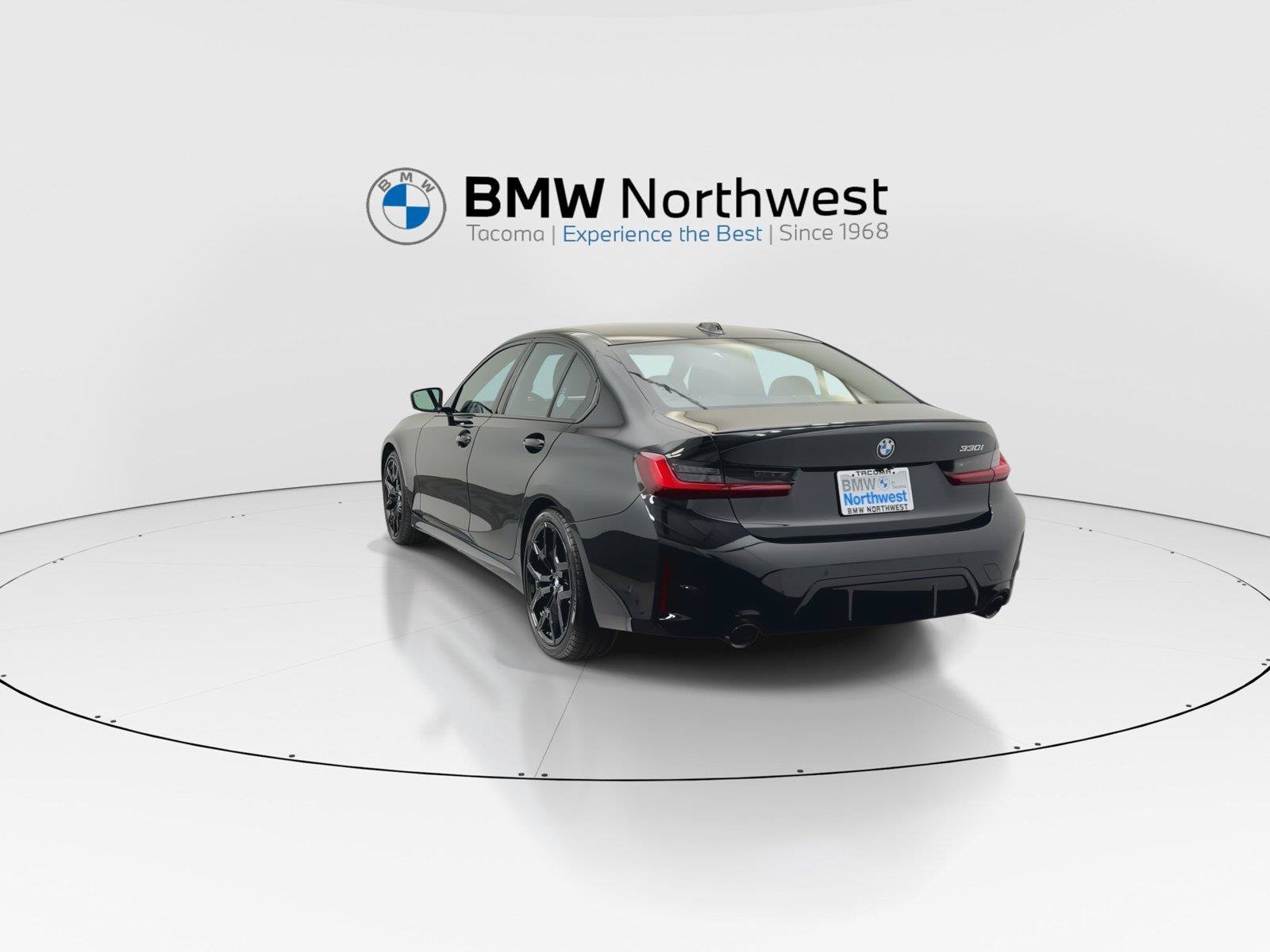 Used 2026 BMW 330i Sedan w/ M Sport Package RWD image 13