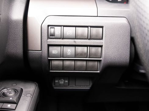 Used 2024 Toyota Tacoma SR5 image 9