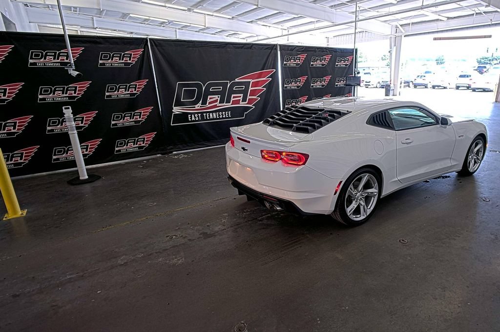 Used 2022 Chevrolet Camaro LT RWD image 3