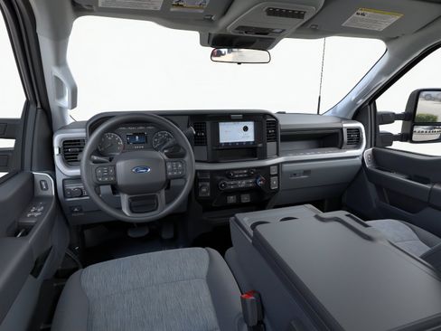 New 2026 Ford F250 XL w/ XL Driver Assist Package AWD/4WD image 9