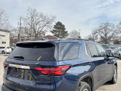 Used 2023 Chevrolet Traverse LT image 7