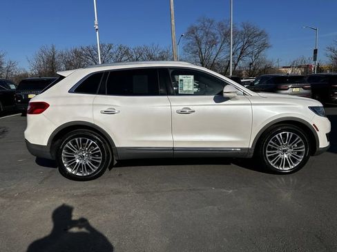 Used 2017 Lincoln MKX Reserve w/ Lincoln MKX Climate Package image 4