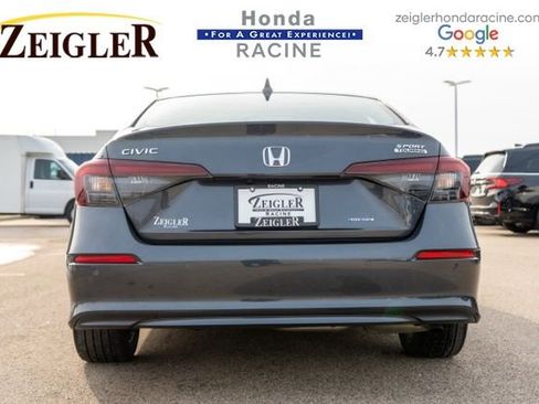 Used 2025 Honda Civic Sport image 6