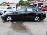 Used 2017 Toyota Camry LE image 2