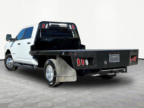 Used 2024 RAM 3500 SLT w/ Quick Order Package 2YG SLT AWD/4WD image 4