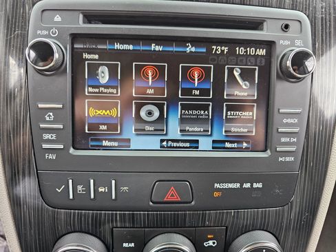 Used 2015 Chevrolet Traverse LT w/ Style and Technology Package FWD image 15