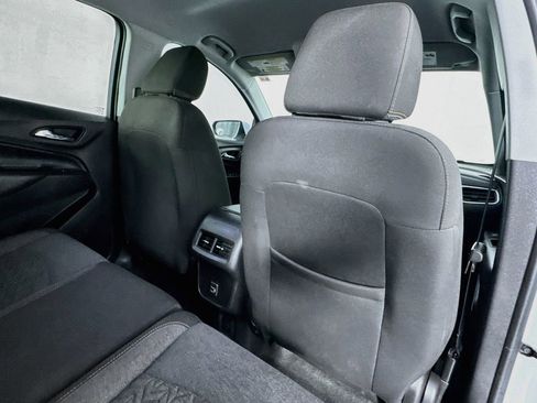 Used 2024 Chevrolet Equinox LT FWD image 27
