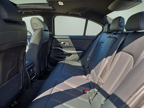 Used 2022 BMW 330i xDrive Sedan w/ Driving Assistance Package image 10