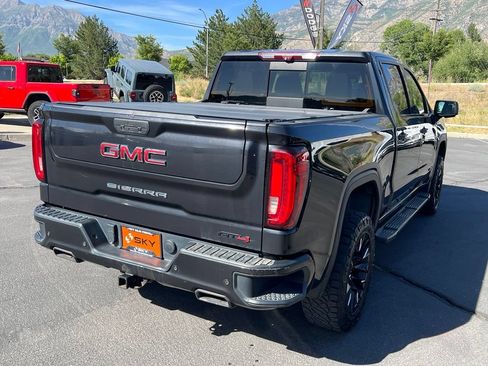 Used 2020 GMC Sierra 1500 AT4 w/ AT4 Premium Package AWD/4WD image 9