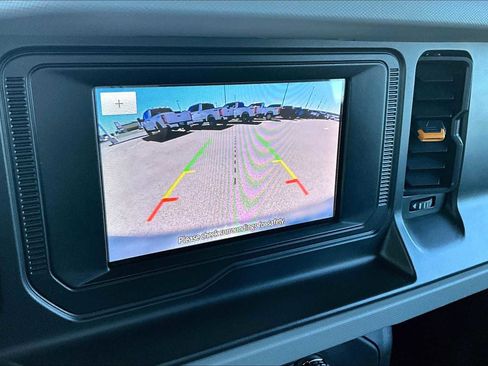 Used 2023 Ford Bronco Badlands image 47