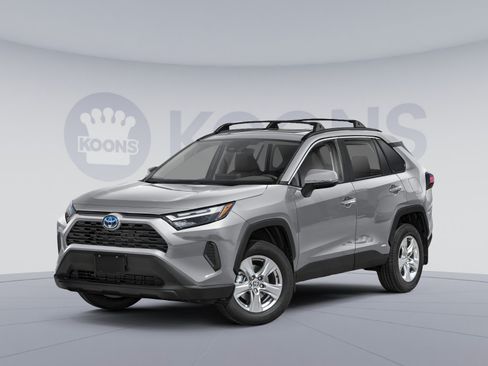 Used 2025 Toyota RAV4 XLE w/ Weather Package AWD/4WD image 1