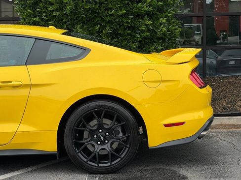 Used 2018 Ford Mustang Premium w/ Ecoboost Performance Package RWD image 11
