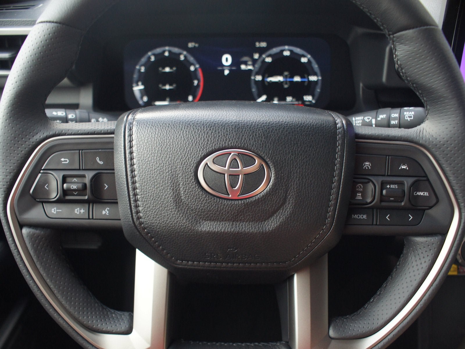 Used 2026 Toyota 4Runner TRD Off-Road Premium AWD/4WD image 8