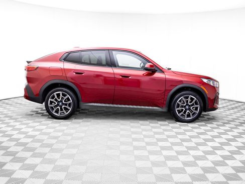 Certified 2026 BMW X2 xDrive28i w/ Technology Package AWD/4WD image 6