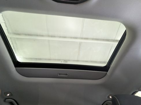 Used 2023 Jeep Grand Cherokee Laredo image 26