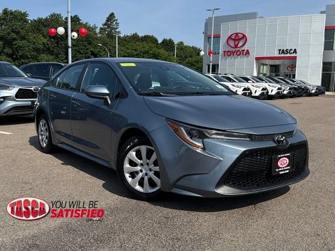 Used 2020 Toyota Corolla LE FWD image 1