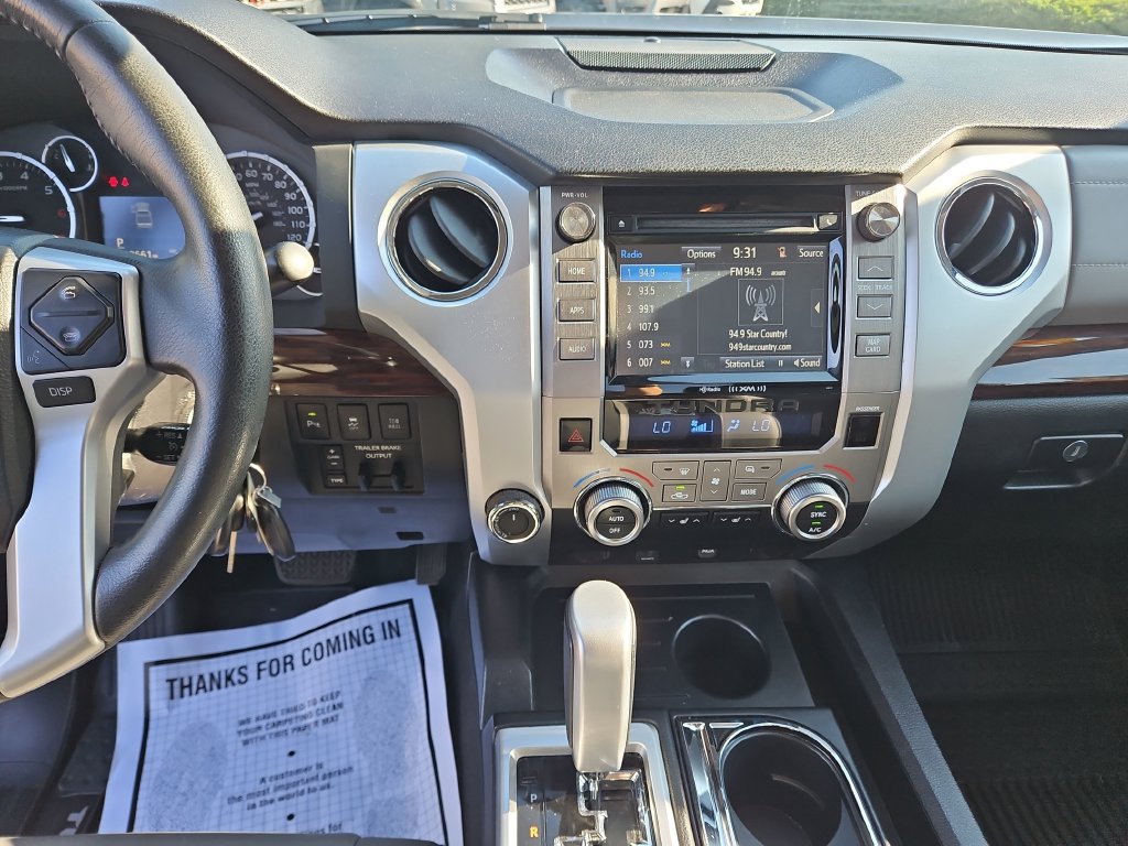 Used 2017 Toyota Tundra Limited w/ Limited Premium Package AWD/4WD image 18