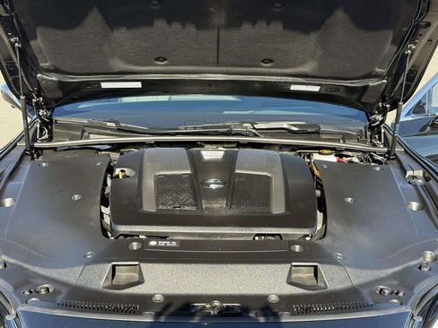 Used 2023 Lexus LS 500 Luxury w/ Luxury Package image 28