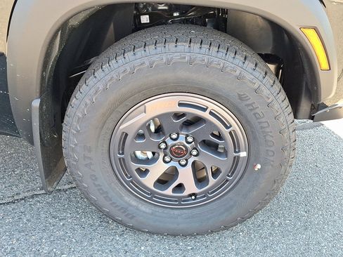 New 2025 Nissan Frontier PRO-4X w/ Interior Protection Package image 5