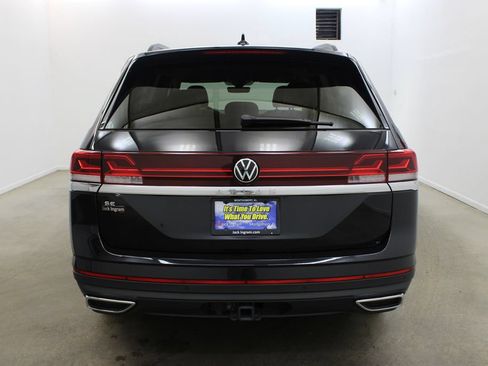 Used 2024 Volkswagen Atlas SE FWD image 4