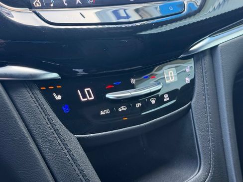 Used 2024 Cadillac XT6 Sport w/ Technology Package AWD/4WD image 17