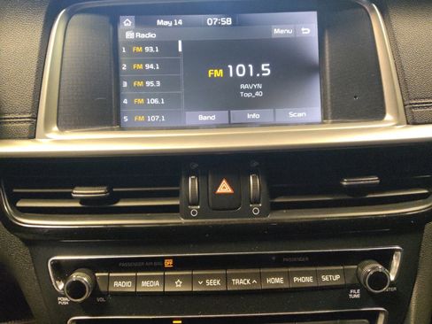Used 2020 Kia Optima LX FWD image 25
